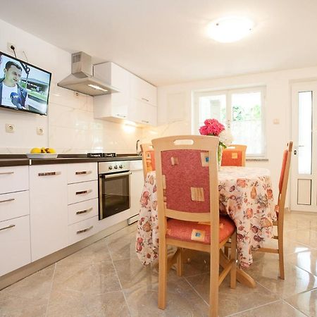 קרק Apartments Melita מראה חיצוני תמונה